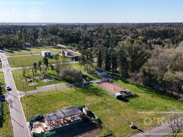 Lote en venta en el pato - Barrio residencial La Vikkina