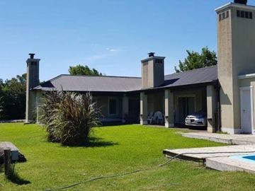 ALQUILER-Haras del sur-Casa 5amb.Muy linda!! Pileta-Parrilla-231m2-Terreno 1588m2
