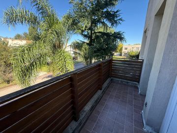 Casa en Venta 4 Ambientes en La Merecida