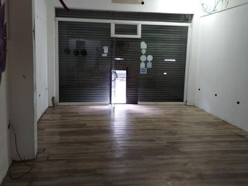 Local en Moron CENTRO