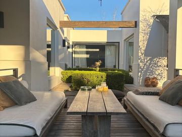 21/12 al 22/02 - Impecable Casa en Alquiler Temporal en Santa Bárbara