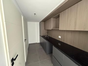 Oficina Corporativa Premium  118 m² Balcón y Vista Abierta al Río  Belgrano