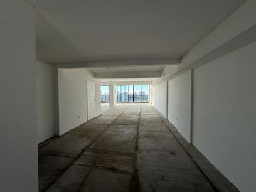 Oficina Corporativa Premium  118 m² Balcón y Vista Abierta al Río  Belgrano