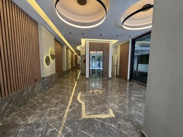 VENTA DE DEPARTAMENTO 3 AMBIENTES A ESTRENAR EN FLORES CON COCHERA