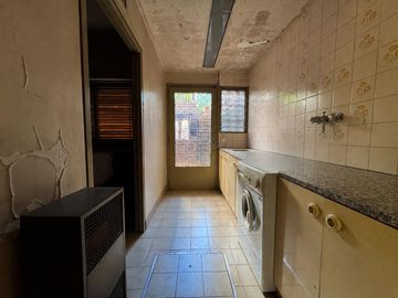 CASA VENTA FLORIDA 4 AMBIENTES JARDÍN PILETA QUINCHO