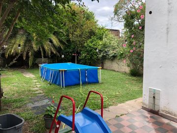 Casa con lote de terreno, Apto Credito