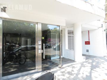 2 amb / FLORES ALQUILER / COCERA / al frente con domitorio en suite!