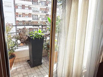 Alquiler AMOBLADO Departamento 5 amb. Con Terraza propia en Recoleta