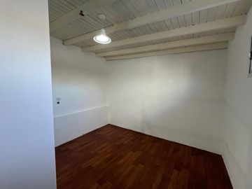 Departamento PH de dos ambientes en alquiler en Wilde sin expensas