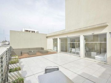 Monoambiente con Balcón en Flores - Apto Profesional