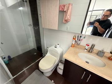 APARTAMENTO EN VENTA EN EDIF. AQUARIUM - BARRIO ALBANIA