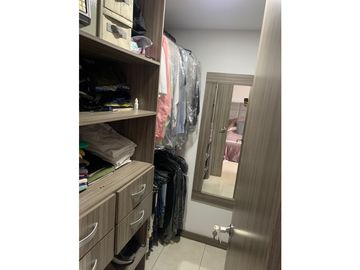 APARTAMENTO REMODELADO EN VENTA  LAURELES SECTOR LA CASTELLANA