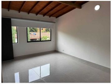 CASA EN VENTA LA MOTA