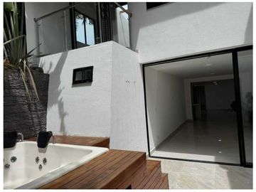 CASA EN VENTA LA MOTA