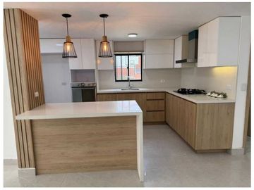 CASA EN VENTA LA MOTA