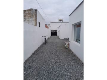 Alquiler Departamento 2 amb. PB, estacionamiento. Villa Italia
