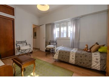 CHALET 4 AMBIENTES- JOSE HERNANDEZ 110 - APTO CRÉDITO