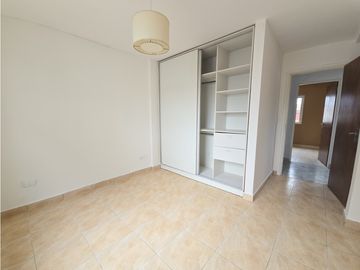 Departamento 3 amb. balcón y esp. para auto - La Pampa y Ayacucho