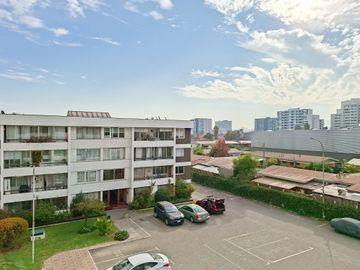 Av. Macul 2251 (1 Est /1 Bod) [3822-6]