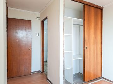 Av. Macul 2251 (1 Est /1 Bod) [3822-6]