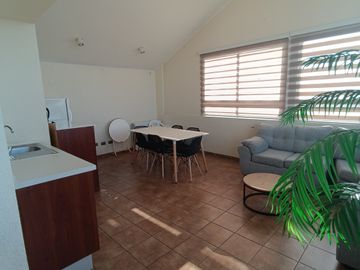 Av. Alemania 5882 (1 Est ) [3852-6]