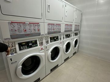 Avenida Varela 875 (1 Est ) [2941-4]