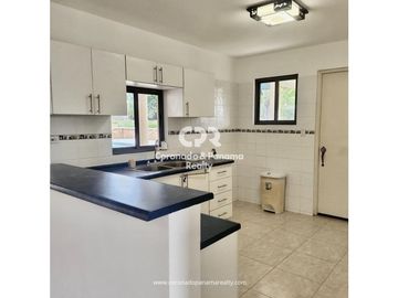 Casa Duplex en Coronado, Club Ecuestre