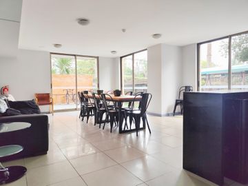 Av. Perú 653 [4172-6]