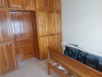 Alquilo casa amoblada en Penonomé