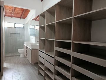 CASA EN ARRIENDO SECTOR DE LA ABADIA - ENVIGADO