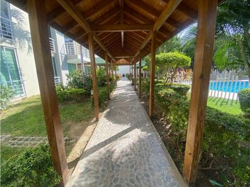 Se vende apartamento 101 m2, en Sierra Verde.