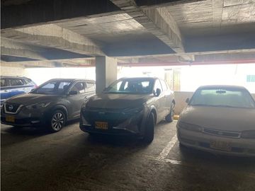 Se vende apartamento 101 m2, en Sierra Verde.