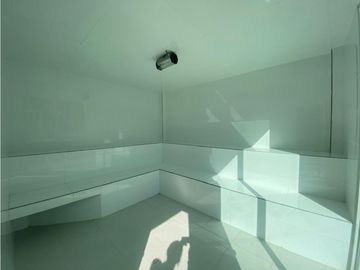Se vende apartamento 101 m2, en Sierra Verde.