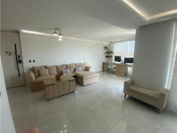 Se vende apartamento 101 m2, en Sierra Verde.