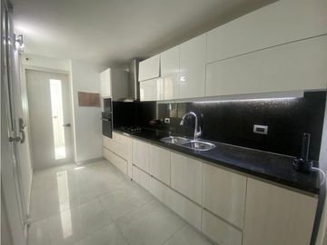 Se vende apartamento 101 m2, en Sierra Verde.