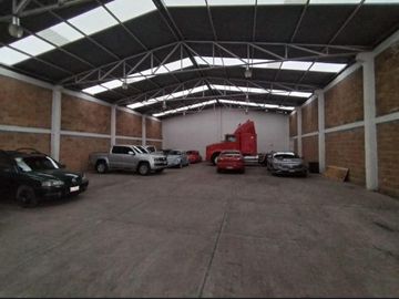 VENTA DE TERRENO CON OFICINAS EN TOLUCA MUY CERCA DE AVENIDA ALFREDO DEL MAZO