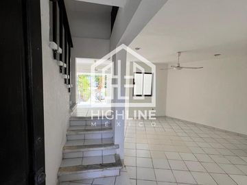 CASA EN VENTA, 3 HABITACIONES, AVENIDA DEL SOL, ALBERCA COMPARTIDA Y ASADORES