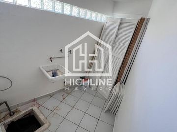 CASA EN VENTA, 3 HABITACIONES, AVENIDA DEL SOL, ALBERCA COMPARTIDA Y ASADORES