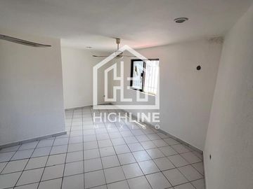 CASA EN VENTA, 3 HABITACIONES, AVENIDA DEL SOL, ALBERCA COMPARTIDA Y ASADORES
