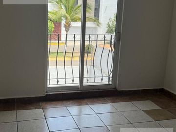 Casa en renta en La Joya