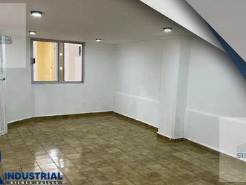 BODEGA COMERCIAL EN RENTA EN GUADALUPE