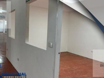 BODEGA COMERCIAL EN RENTA EN GUADALUPE