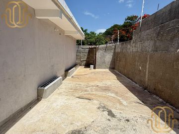 Casa uso de suelo Mixto