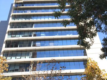 ARRIENDO OFICINAS PLENO BARRIO EL GOLF