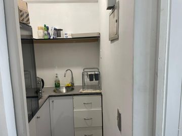 ARRIENDO OFICINAS PLENO BARRIO EL GOLF