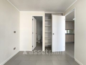 VENTA IMPECABLE DEPARTAMENTO AL LADO DE ESTACIÓN DE METRO