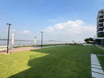Venta Departamento 224m²-Tercer Piso, Edif. Pacífica 2000- Vía Samborondón