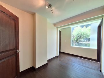 Se renta Departamento Dúplex, 3 Dorm., con amplio jardin privado de 160m2, Bellavista
