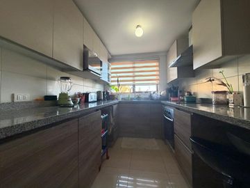 VENTA COMODA CASA EN SECTOR LOS MADEROS