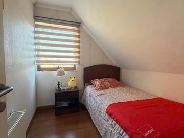 VENTA COMODA CASA EN SECTOR LOS MADEROS
